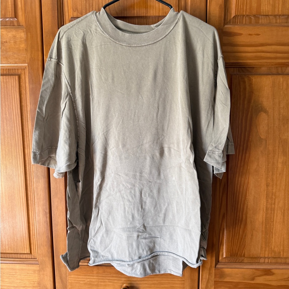 Abercrombie & Fitch Men's Tan Vintage Tee